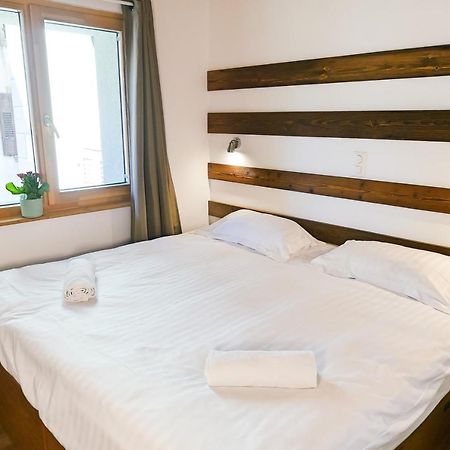 La Baraka Hostel Bagnes エクステリア 写真