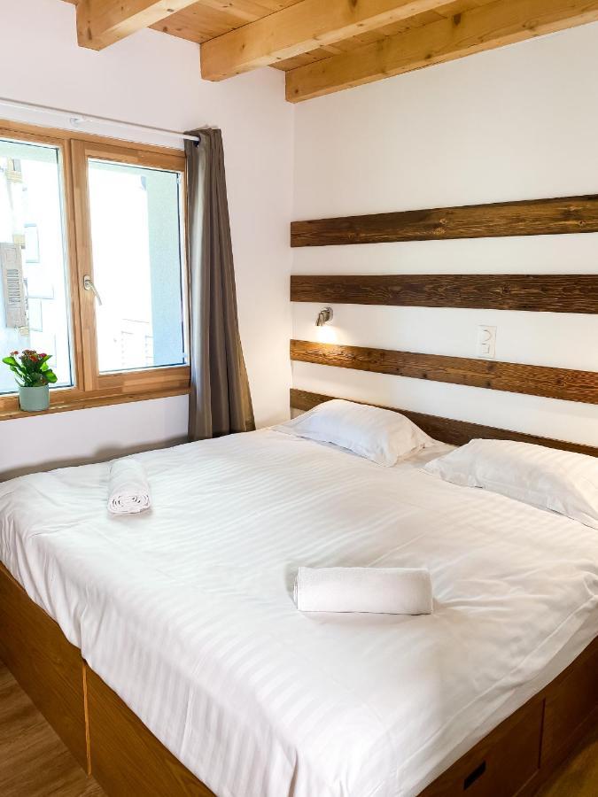 La Baraka Hostel Bagnes エクステリア 写真