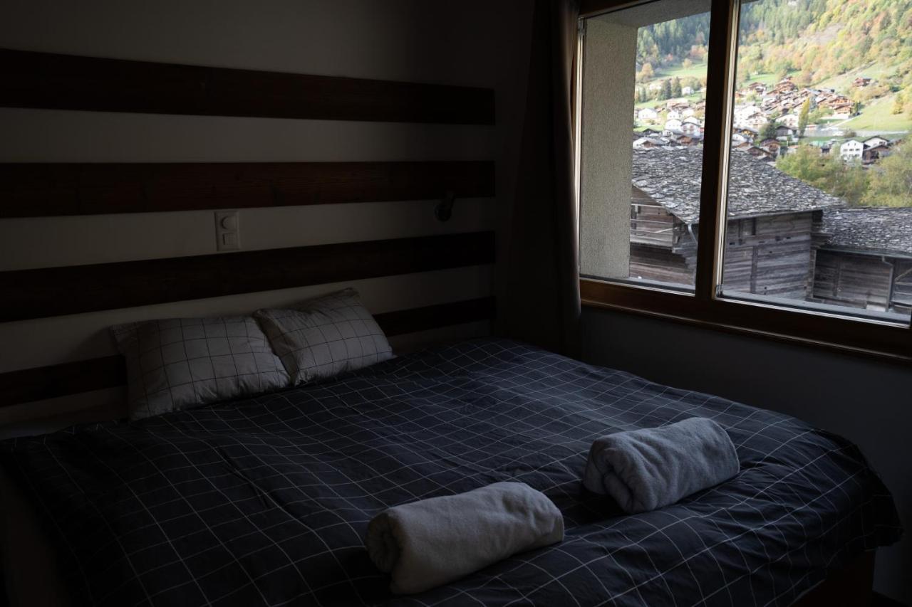 La Baraka Hostel Bagnes エクステリア 写真